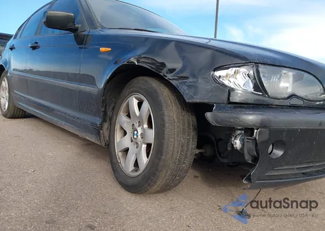 2004 BMW 325Xi z USA, uszkodzony, nr VIN WBAEU334X4PF61636